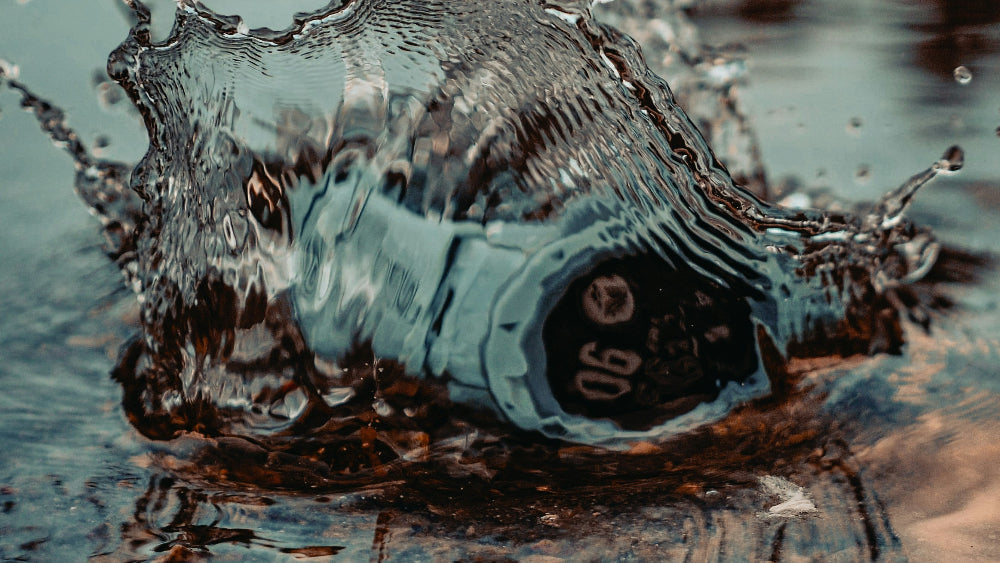 Cómo funciona la resistencia al agua de los relojes: lo que realmente significa 30m, 50m y 100m
